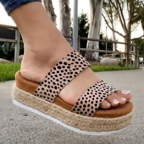 Cheetah Print Espadrille sandal - Picture 5 of 5